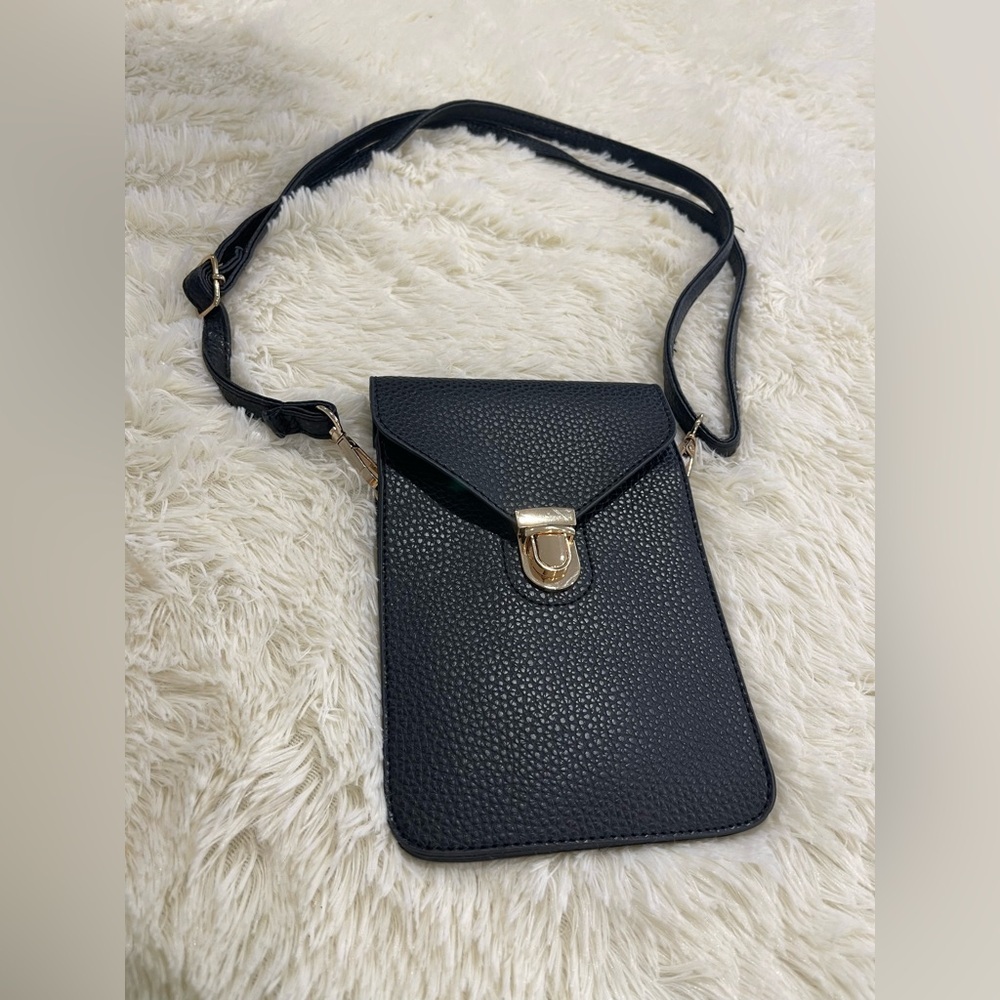 Chic Black Crossbody Bag